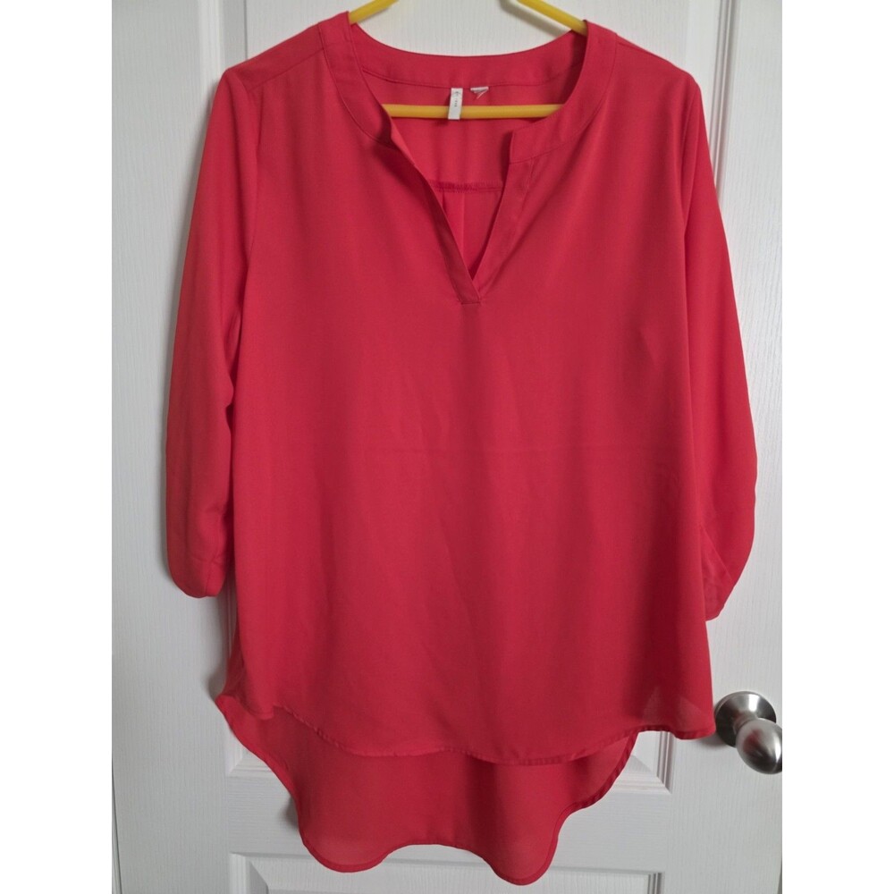 Est. 1946 Bright Red 3/4 sleeve Women's Blouse Size L. (248)